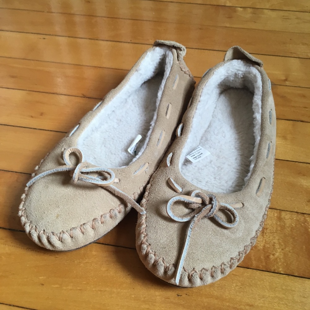 LL Bean Moccasin Slippers NEW Sz 5